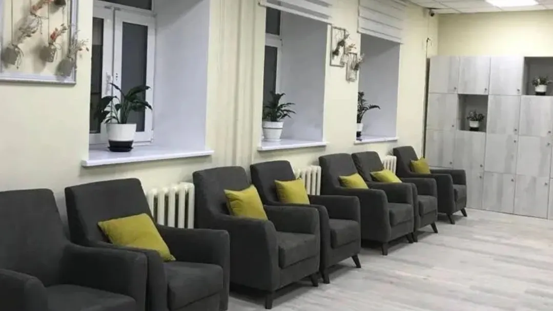 Учительскую оформили в стиле современного лофта. Фото: t.me/salekhard_admin