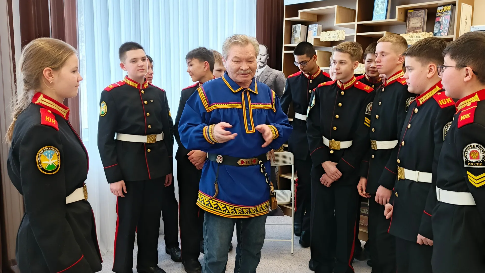 Ёмвошн уӆты №8 ашкуӆайн утаӆтатыя кадет ай ёхат пиӆан верам литературной уйтантопсайн. Хор: Владимир Енов