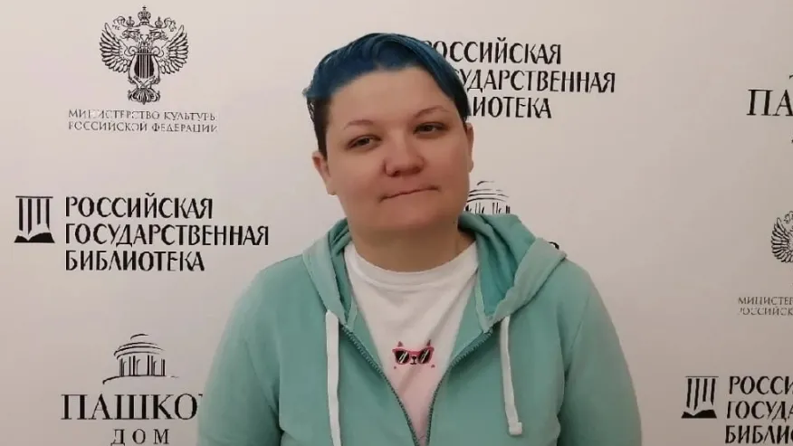 Кристина Куплевацкая. Ее вдумчивые и увлекательные обзоры книжных новинок оценили организаторы Школы литературной критики. Фото Екатерины Спиридоновой, личная страница Кристины Куплевацкой, «ВКонтакте»