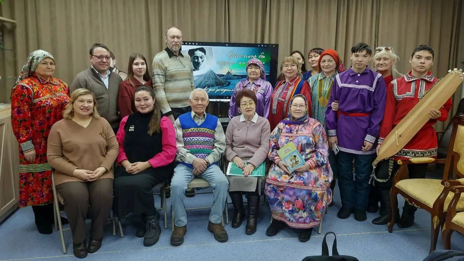 Ӆув нэмаӆна понам нэпек ӆуӊатты хатна уйтантопса актыӆыса. Хор: Вера Лонгортова