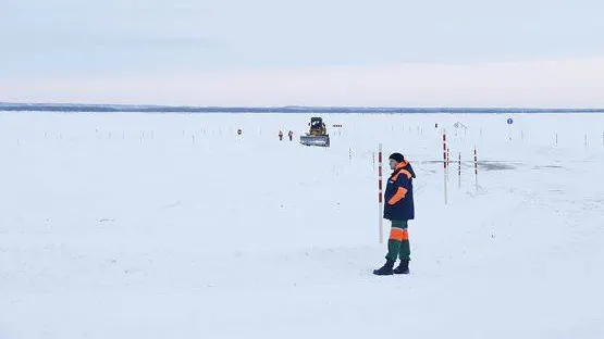   КРАСНЫЙ СЕВЕР