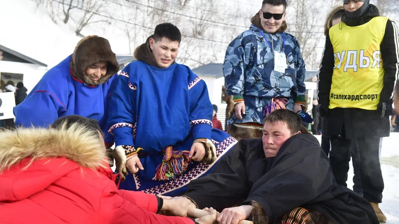 Один из национальных видов спорта — перетягивание палки.