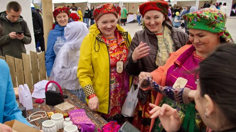 Ярмарка удалась на славу! Фото: Василий Петров / «Ямал-Медиа»