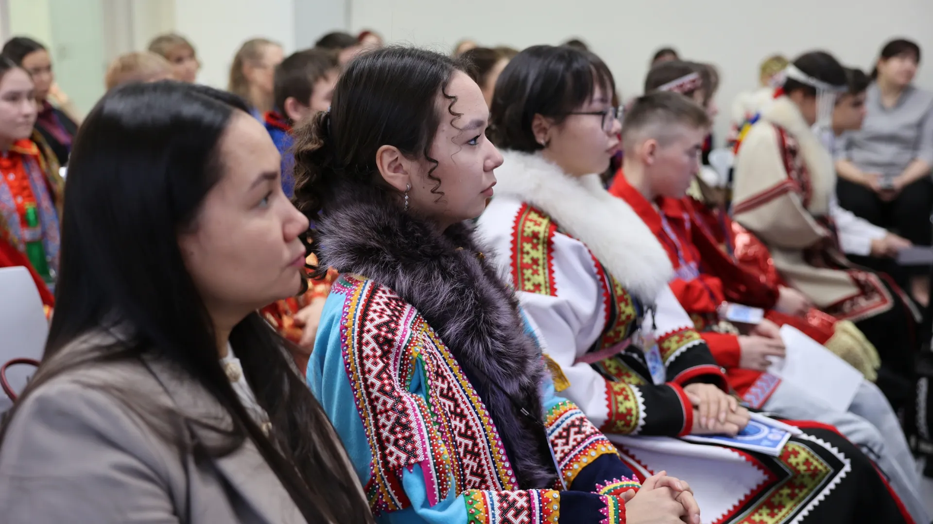 Па таӆат пиӆан артаӆаман тампуш аршак няврэм ёхтас, хольмаӊ пеӆа йи хоята йис. Хор: Аллина Тоярова