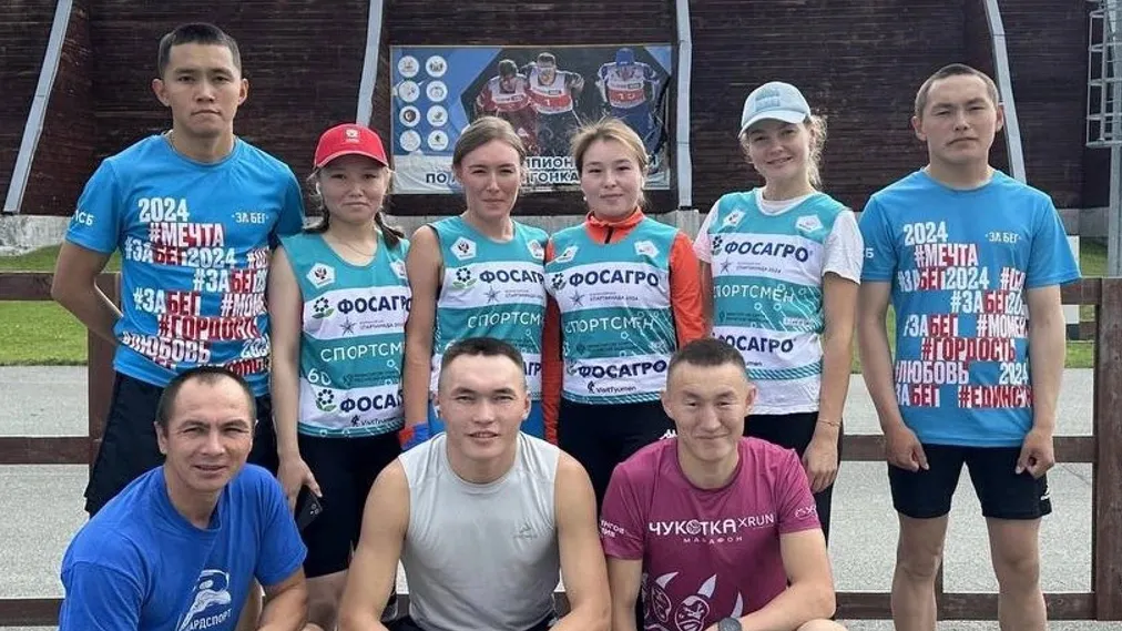 Ӆувиӆаӆ тренируетта Денис Лонгортов манас. Хор: Вера Лонгортова