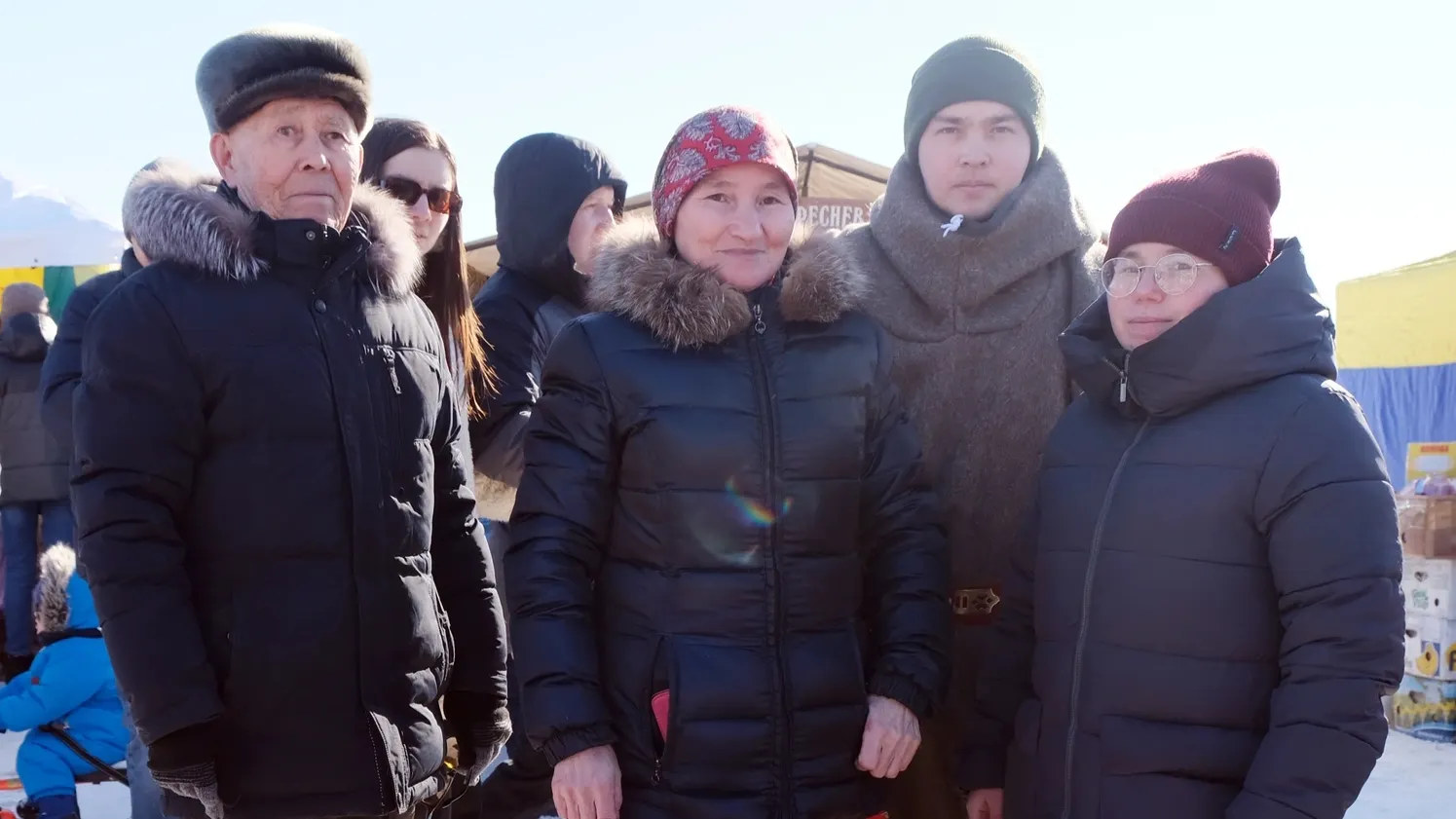 Николай Алексеевич па Алёна Владимировна Конева касты ёхтыӆысңан. Альбина Тырлина хор.