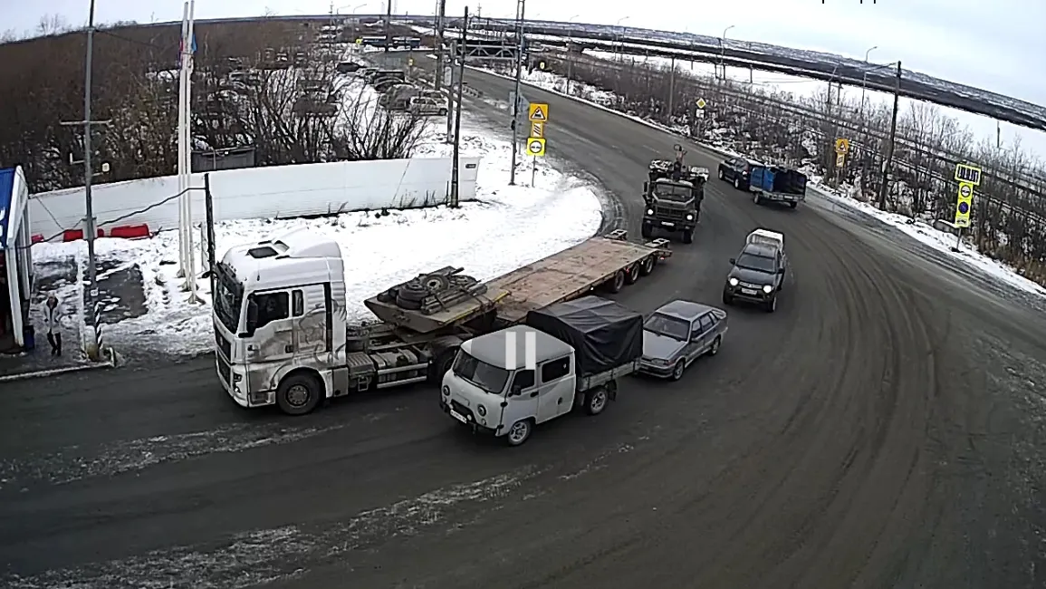 Фото: скриншот видео с онлайн-камеры на КПП у переправы со стороны Лабытнанги