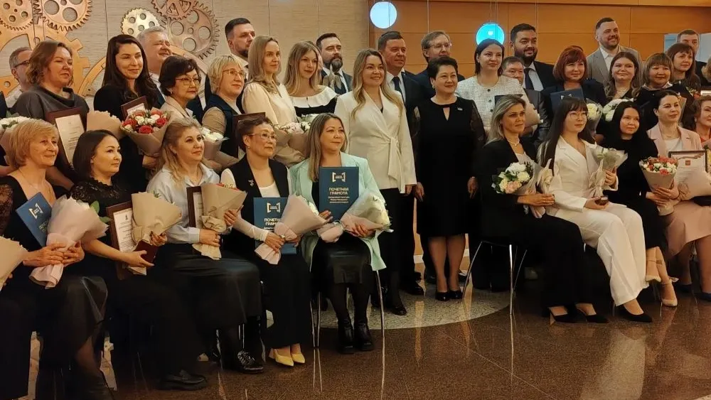 Деятелей культуры наградили 25 марта в Ямальской филармонии. Фото: Марина Подгорная / «Ямал-Медиа»