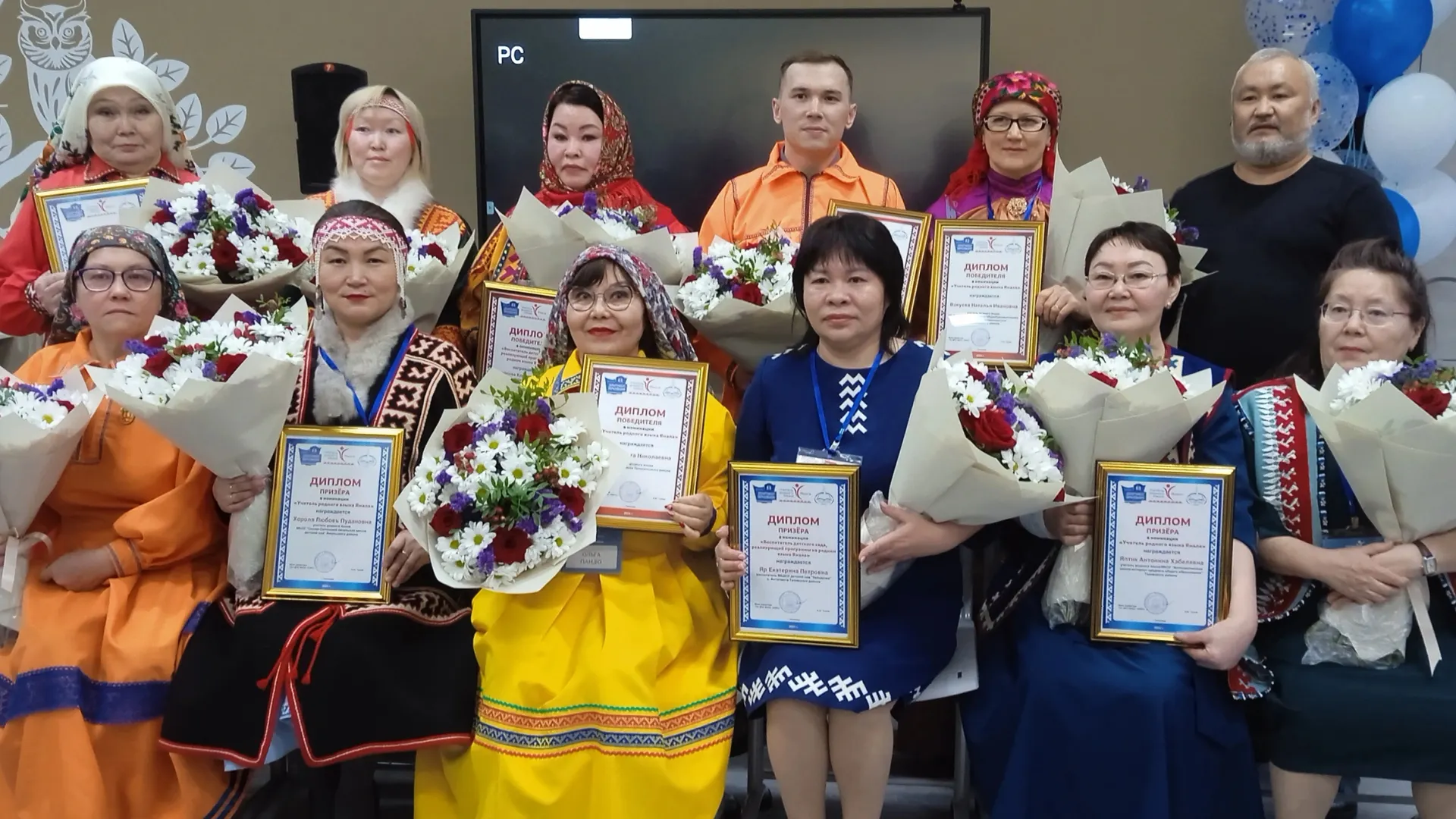 Потартсув хоты мосаӆ муңева рупитты па хоты няврэмат утаӆтаты. Хор: Альбина Тырлина.