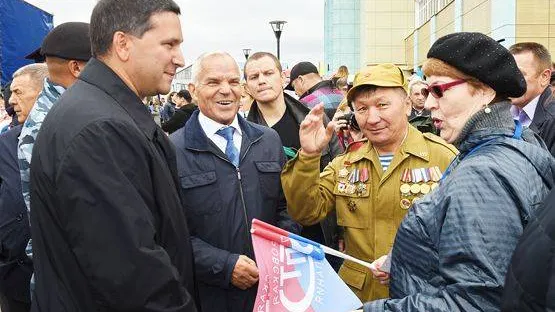 Губернатор ломает график