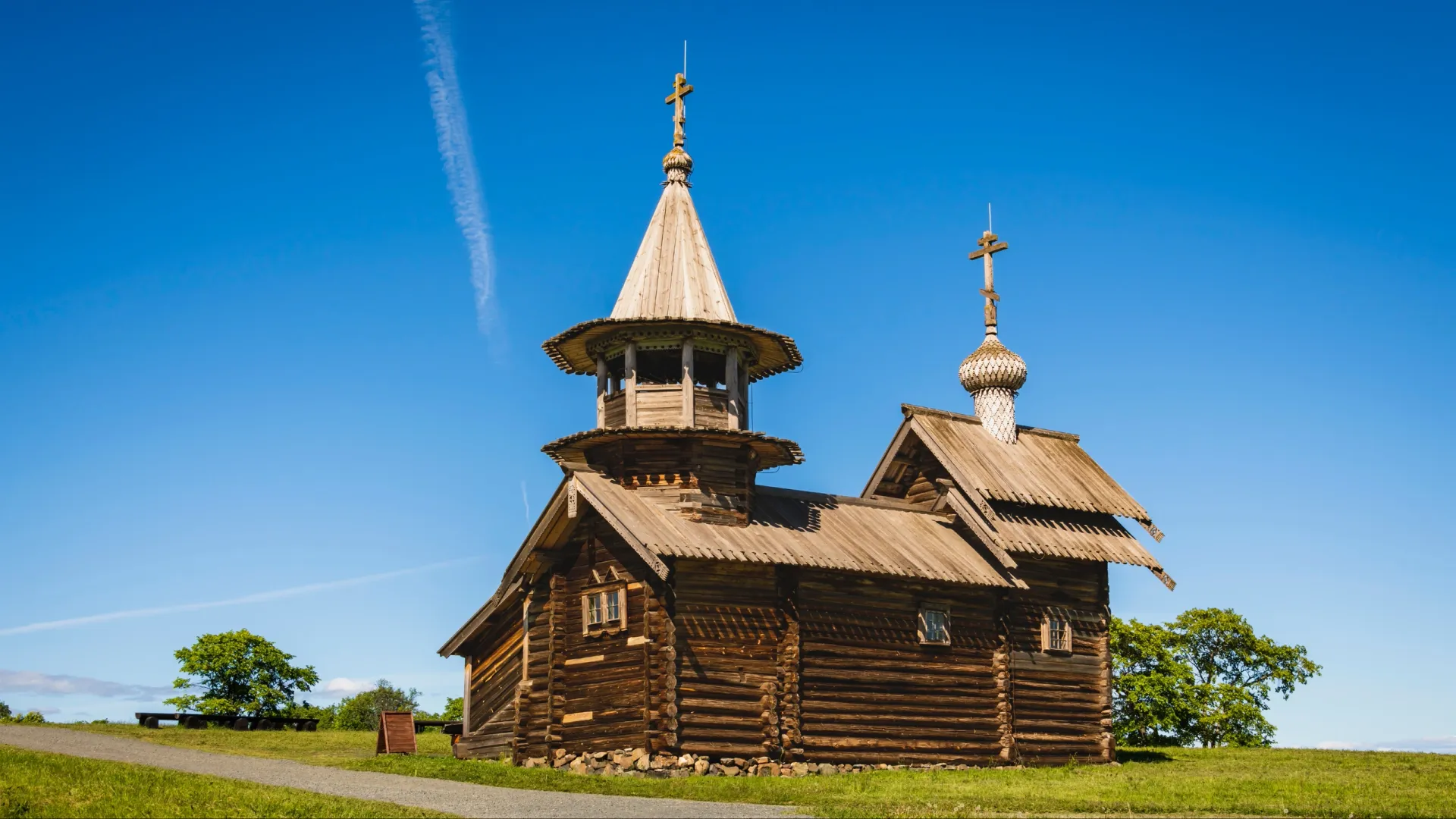 Часовня Архангела Михаила на острове Кижи. Фото: Elena Tcykina / Shutterstock / Fotodom