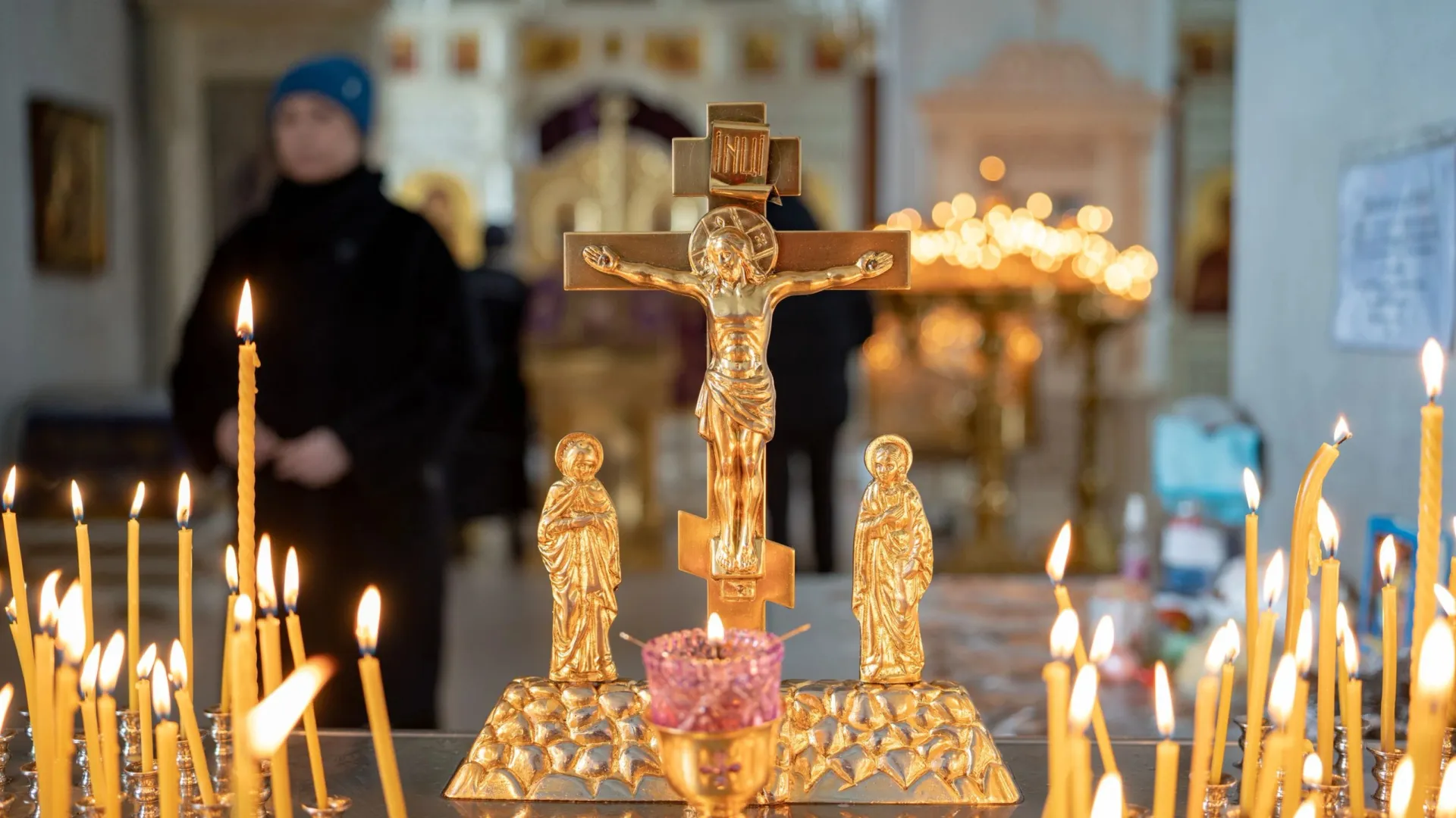 Родительские субботы — дни особого поминовения усопших. Фото: Сергей Зубков / "Ямал-Медиа"