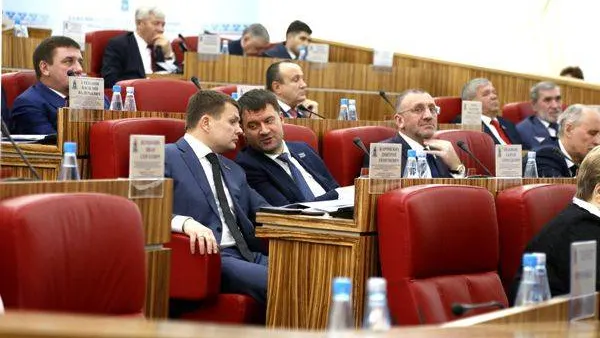 КРАСНЫЙ СЕВЕР