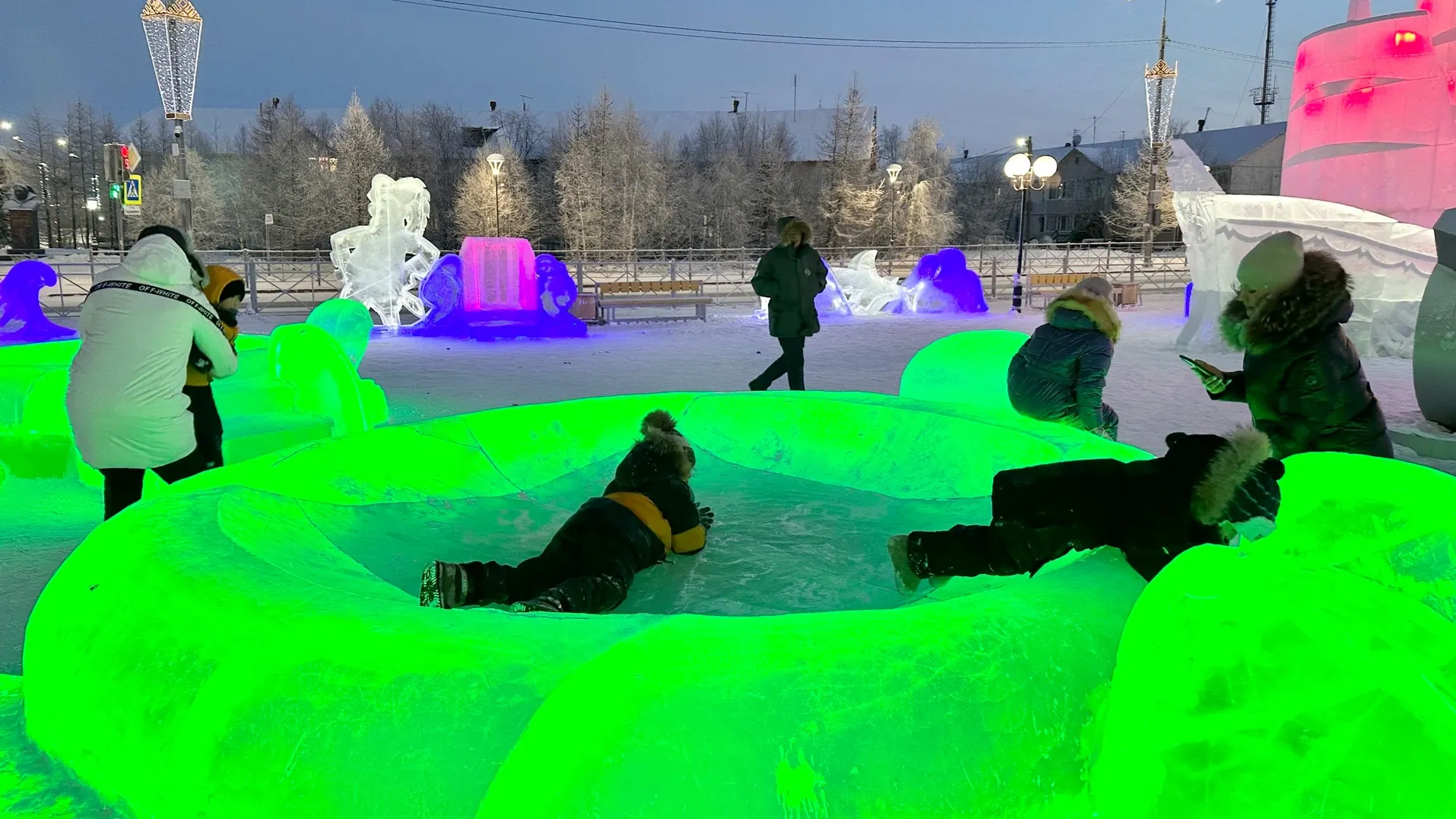 В ближайшую неделю погода позволит ямальцам чаще бывать на улице. Фото: Андрей Ткачев / «Ямал-Медиа»