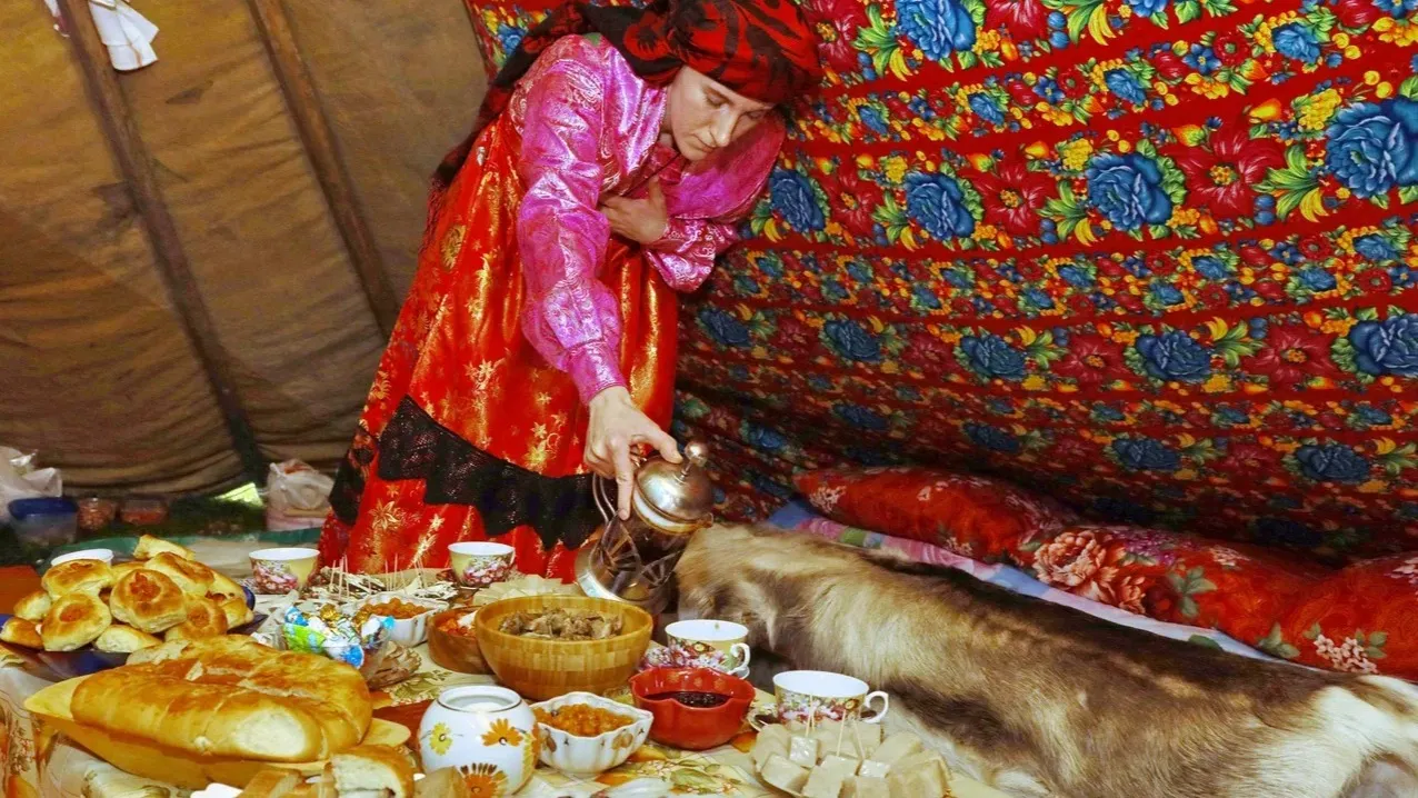 Настоящий турист обязательно попробует блюда местной кухни. Фото: Василия Петрова / «Ямал-Медиа»