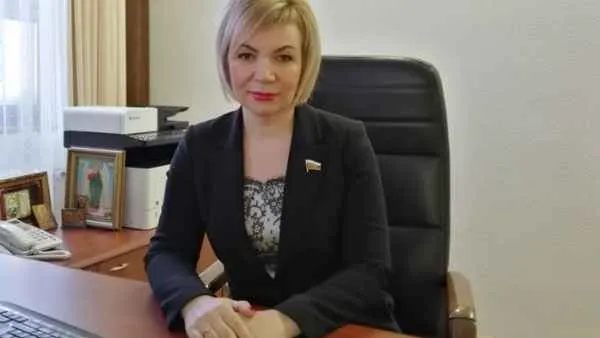 Наталья Рыбьякова / КРАСНЫЙ СЕВЕР
