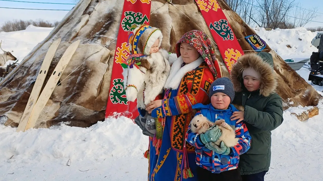 Ястам ясңат катаӆты мосаӆ па вера пайтты, маты нётапсайт хоятат унты ёхтаптаты.  Хор: Зоя Куртямова.