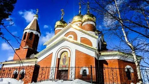 Храм архистратига Михаила в Ноябрьске. Фото: Zabotnova Inna / Shutterstock / Fotodom