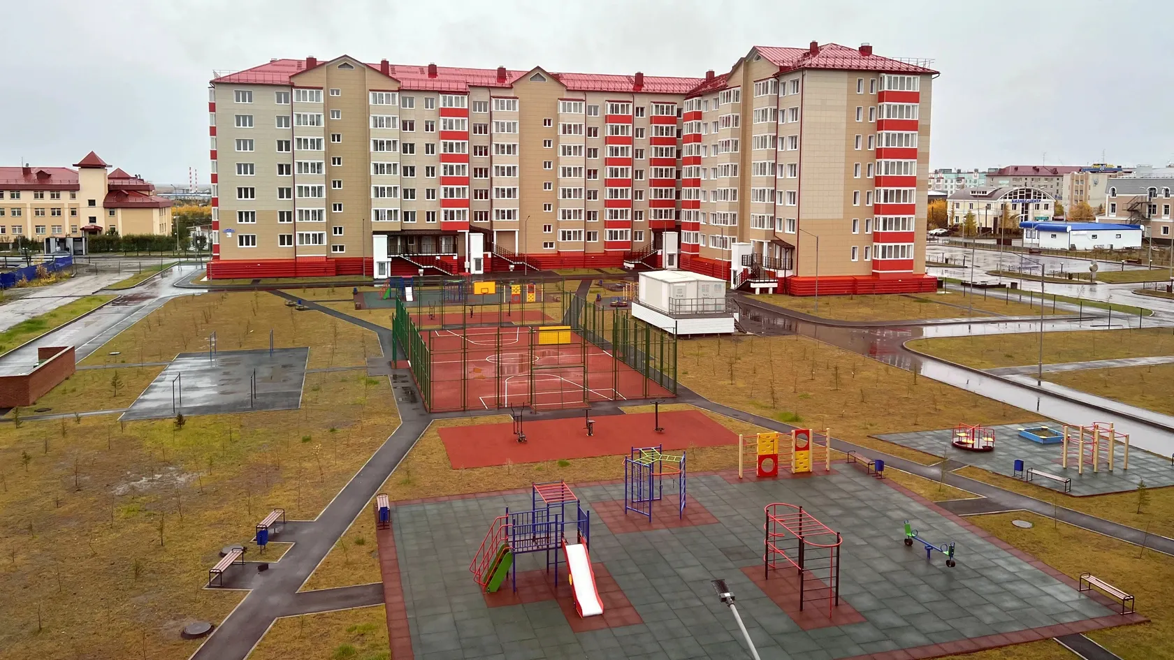 Всего в Лабытнанги строится 25 тысяч квадратных метров нового жилья. Фото: предоставлено пресс-службой губернатора ЯНАО