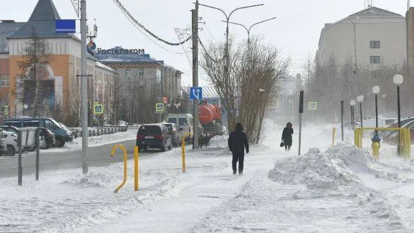 КРАСНЫЙ СЕВЕР