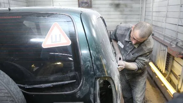 В колониях готовы взяться за любое дело – от покраски авто до выделки и шитья из оленьих шкур. Фото: Данил Колосов / КРАСНЫЙ СЕВЕР