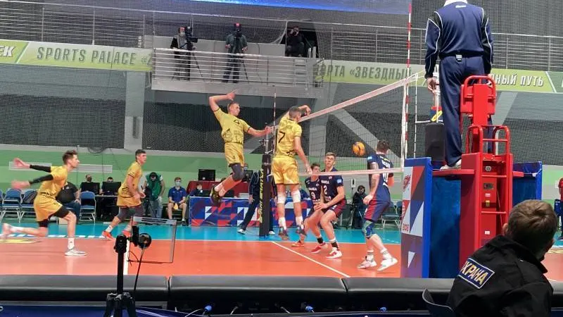 Фото: fakelvolley.ru и Надежда Хабаза, КРАСНЫЙ СЕВЕР