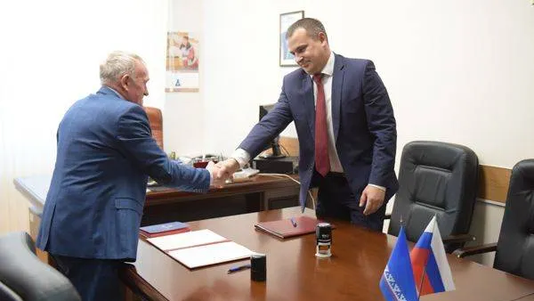 Андрей Ткачев / КРАСНЫЙ СЕВЕР