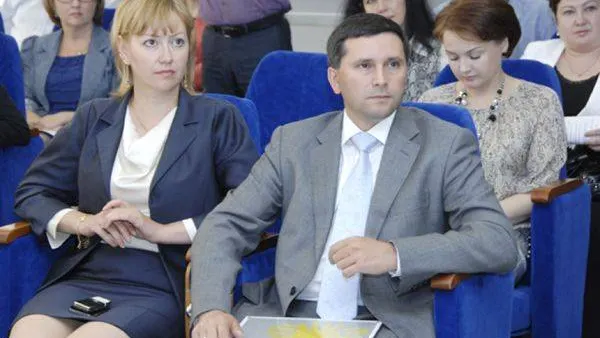 На презентации Ямине