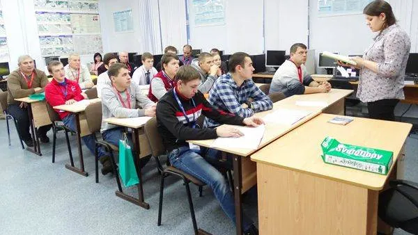   КРАСНЫЙ СЕВЕР