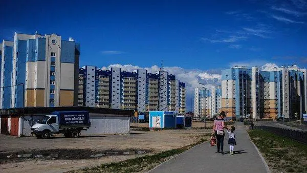 КРАСНЫЙ СЕВЕР / Галина Соловьева