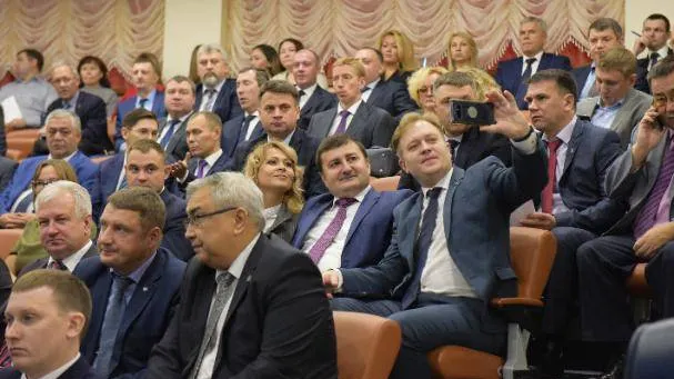 Андрей Ткачев / КРАСНЫЙ СЕВЕР