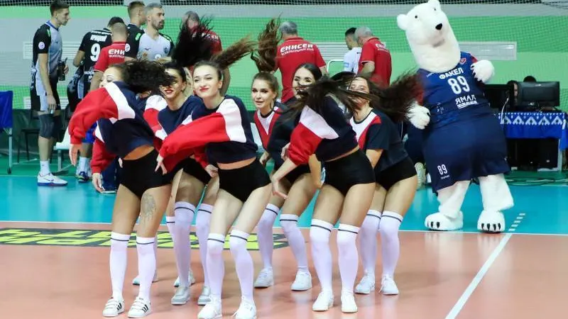 Фото: vk.com/fakelvolley