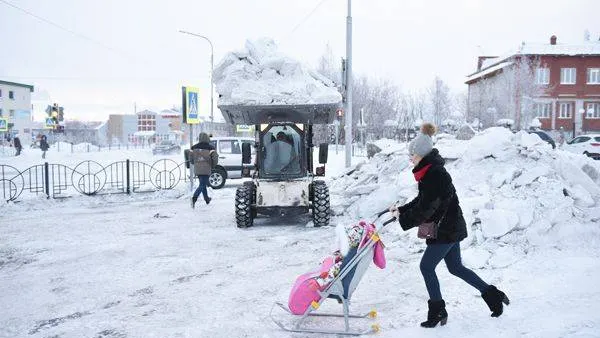   КРАСНЫЙ СЕВЕР