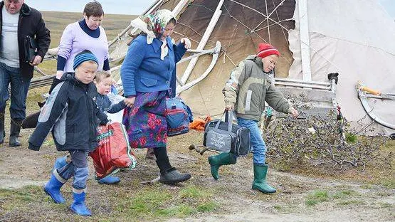   КРАСНЫЙ СЕВЕР