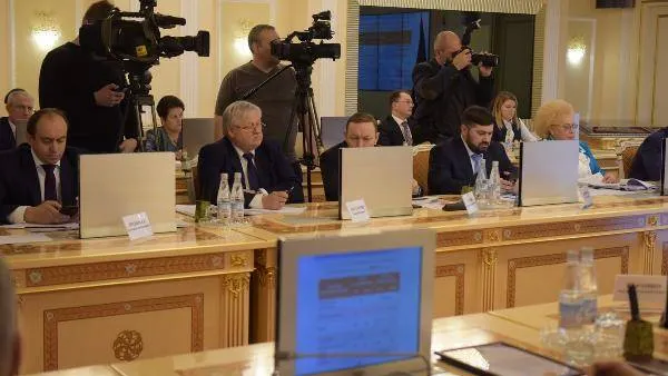 Андрей Ткачев / КРАСНЫЙ СЕВЕР