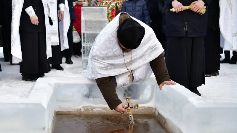 КРАСНЫЙ СЕВЕР