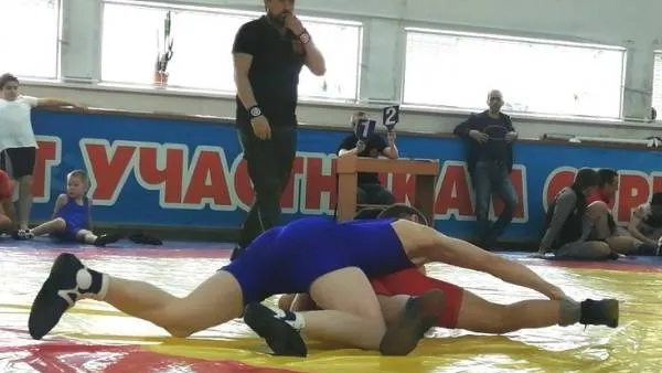 Денис Рыбаков / КРАСНЫЙ СЕВЕР