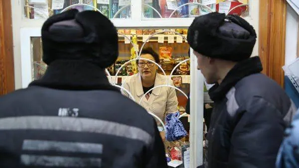 В магазине можно купить продукты, средства личной гигиены, некоторые другие вещи
