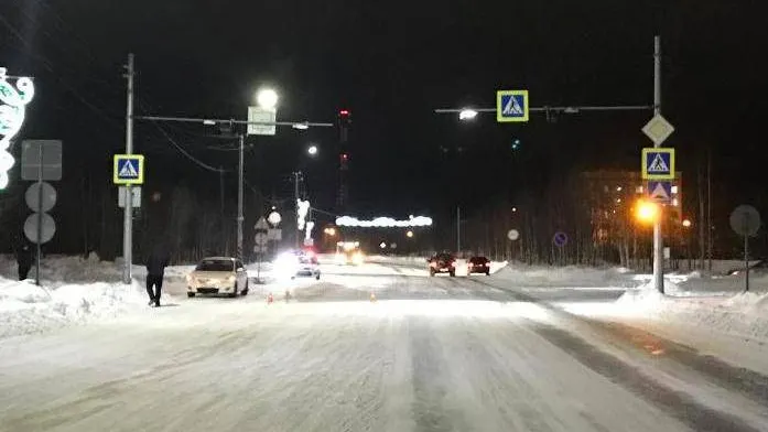 В Муравленко под колеса иномарки попала школьница