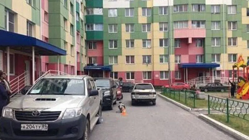 В Ноябрьске во дворе сбили малолетнего велосипедиста