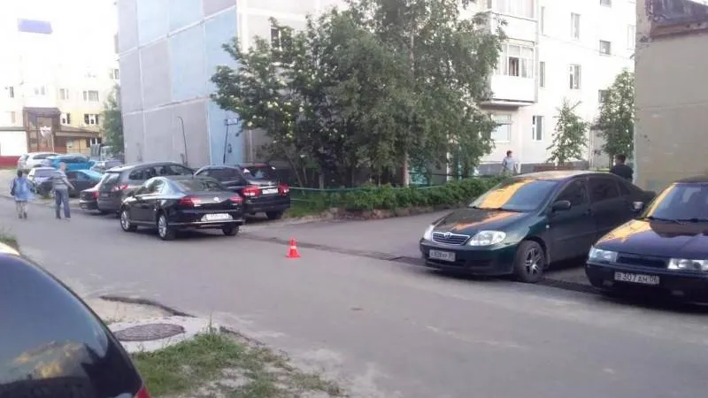 В Ноябрьске Volkswagen наехал на ребенка