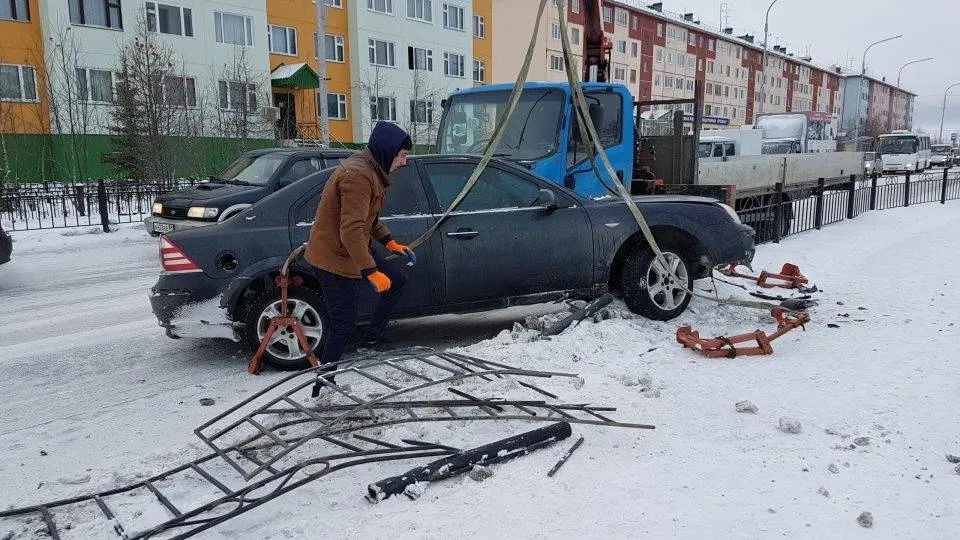 Данил Колосов / КРАСНЫЙ СЕВЕР