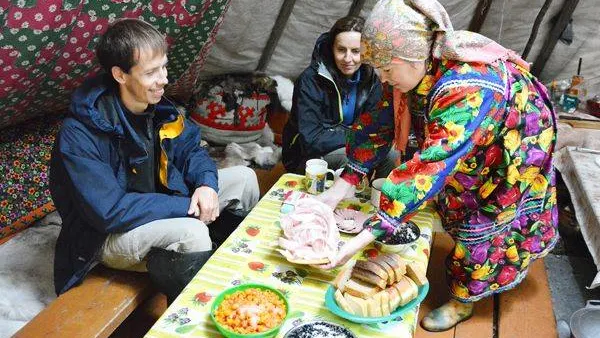  КРАСНЫЙ СЕВЕР