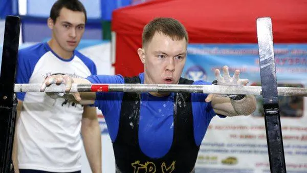 КРАСНЫЙ СЕВЕР