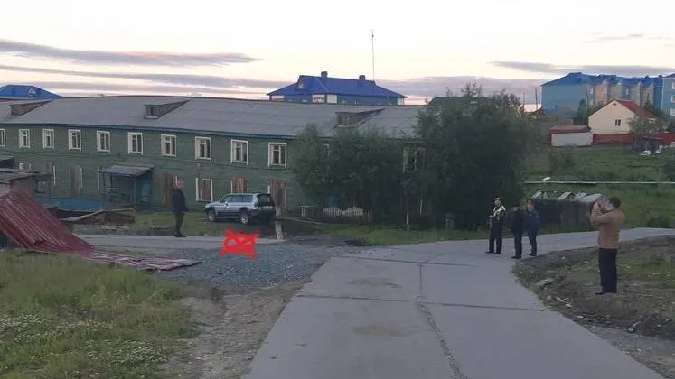 В Шурышкарском районе под колеса авто попал ребенок