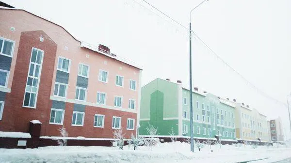   КРАСНЫЙ СЕВЕР