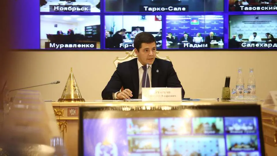 Данил Колосов / КРАСНЫЙ СЕВЕР