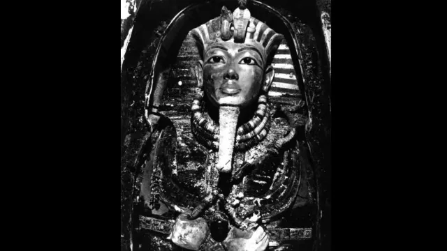 Погребальная маска Тутанхамона. Фото: Гарри Бертон / ru.wikipedia.org