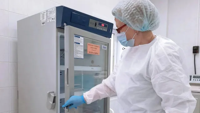Термостат и тромбомиксер установили в отделении переливания крови в Губкинском. Фото: предоставлено департаментом здравоохранения ЯНАО