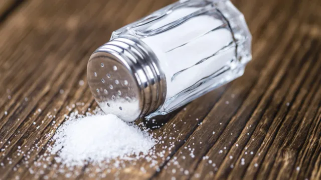Отказ от соли назвали безопасным